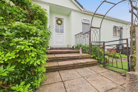 Lower Lodge Park, Rugeley Road... 3 bed park home for sale
