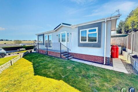 Lower Lodge, Rugeley Road 2 bed park home for sale