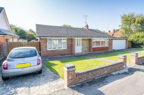 3 bedroom detached bungalow for sale