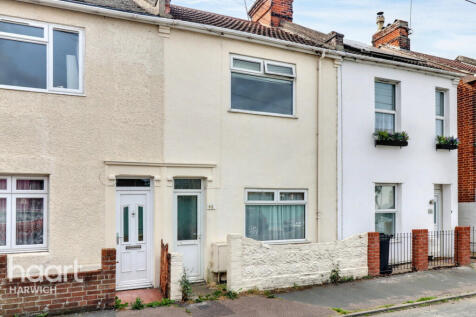 Garland Road, Harwich 3 bed terraced house for sale