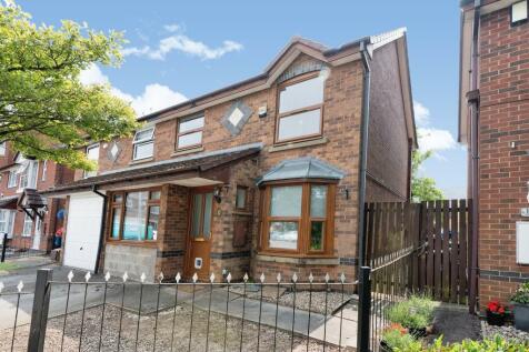 3 bedroom semi-detached house for sale