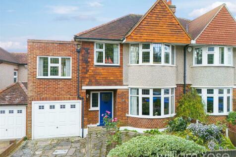 Mayfair Gardens, Woodford Green IG8 4 bed semi