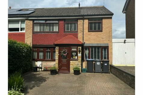 4 bedroom semi-detached house for sale