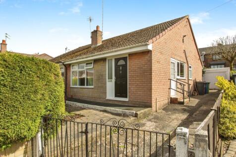 2 bedroom semi-detached bungalow for sale