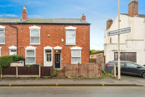 3 bedroom end of terrace house for sale