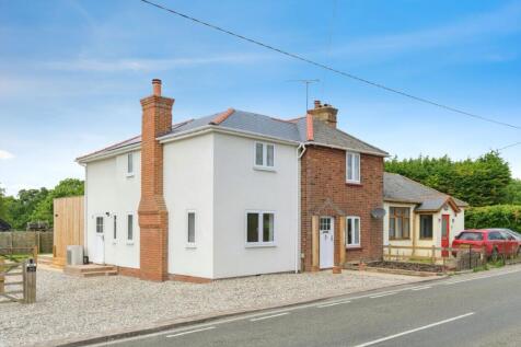 4 bedroom semi-detached house for sale