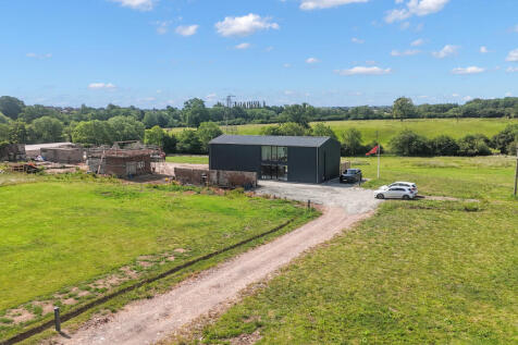 3 bedroom barn conversion for sale