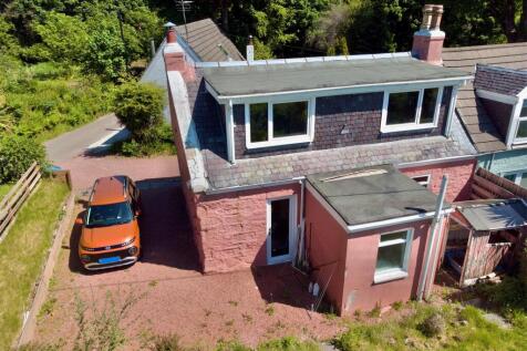 1 North Bank Cottages, Whiting Bay... 3 bed semi