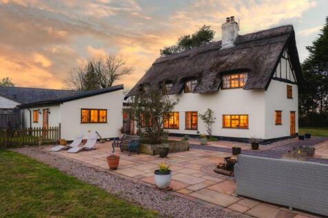 3 bedroom cottage for sale