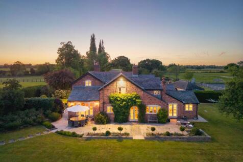 5 bedroom farm house for sale