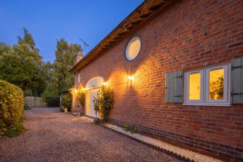 4 bedroom barn conversion for sale