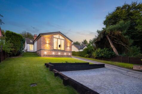 3 bedroom detached bungalow for sale