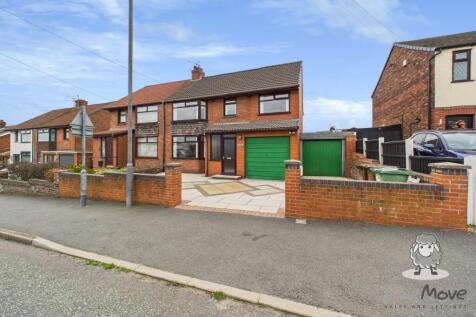 4 bedroom semi-detached house for sale
