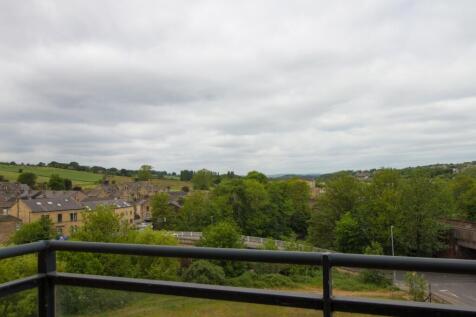 1 bedroom maisonette for sale