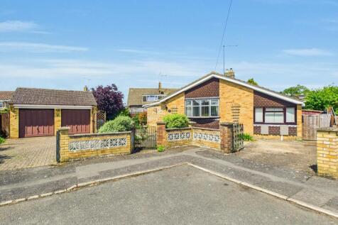 4 bedroom bungalow for sale
