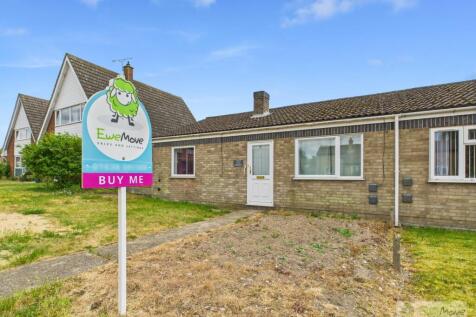 3 bedroom semi-detached bungalow for sale