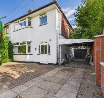 3 bedroom semi-detached house for sale