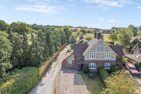Shafford Cottages, Redbourn Road, St... 3 bed semi