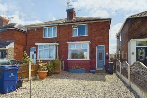 2 bedroom semi-detached house for sale