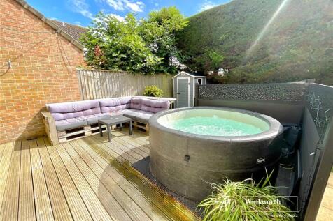 Halifax Way, Mudeford, Christchurch... 4 bed link detached house for sale