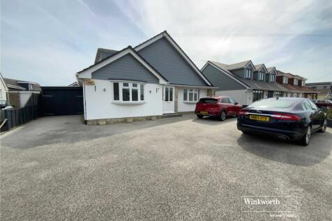 Bure Haven Drive, Mudeford... 4 bed bungalow for sale