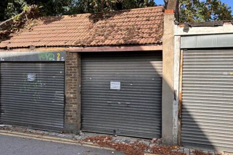 Telegraph Mews, Seven Kings IG3 Garage for sale