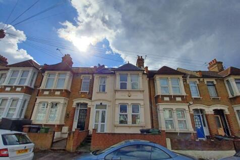 Scarborough Road, London E11 5 bed terraced house for sale