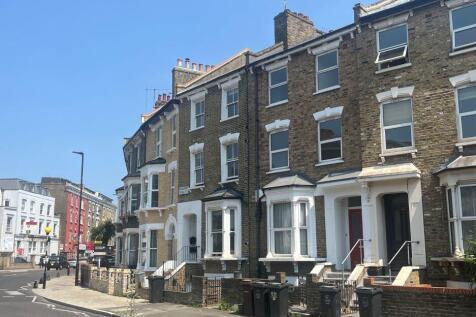 Cricketfield Road, London E5 4 bed terraced house for sale
