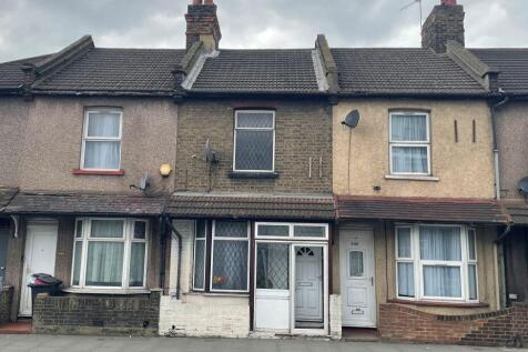 Ilford Lane, Ilford IG1 3 bed terraced house for sale