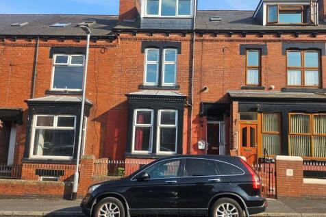 Sefton Terrace, Leeds LS11 4 bed terraced house for sale