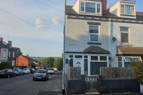 Aston View, Leeds LS13 3 bed end of terrace house for sale
