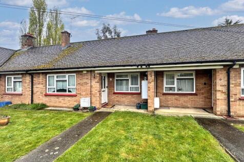 Lower Bourne Close, Ware, Hertfordshire 1 bed bungalow for sale