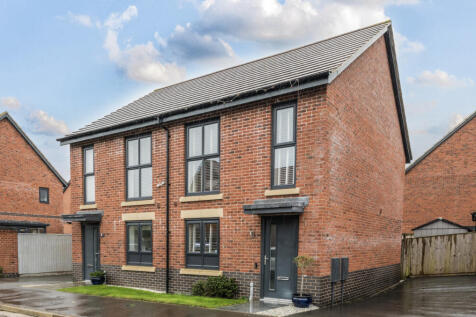 2 bedroom semi-detached house for sale