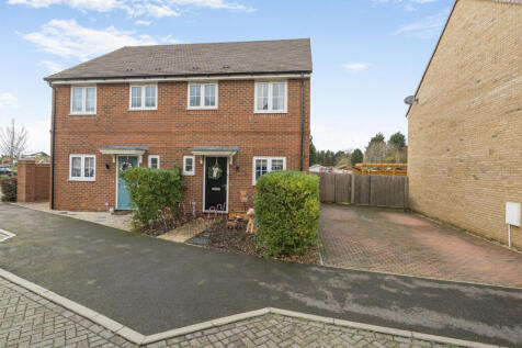 2 bedroom semi-detached house for sale