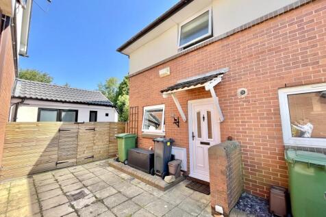 2 bedroom end of terrace house for sale