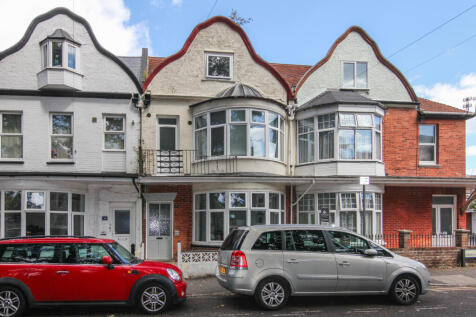 7 bedroom terraced house for sale