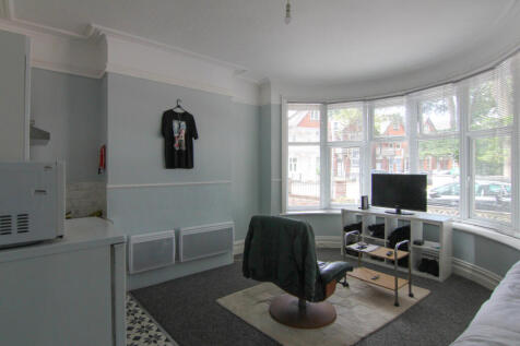 7 bedroom terraced house for sale