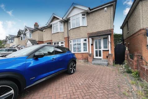 2 bedroom semi-detached house for sale