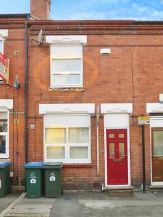 5 bedroom terraced house for sale