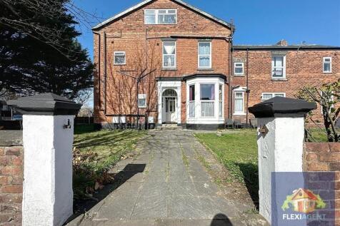 17 Church Street, Merseyside PR9 6 bed flat for sale