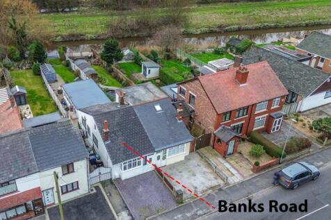 2 bedroom semi-detached house for sale