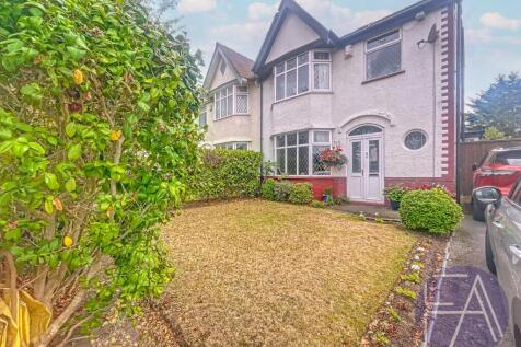 5 bedroom semi-detached house for sale