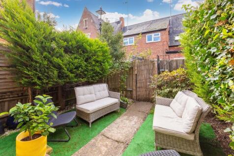 1 bedroom terraced house for sale