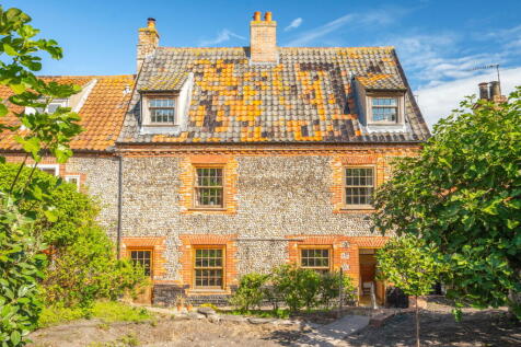 4 bedroom town house for sale
