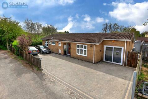 3 bedroom detached bungalow for sale