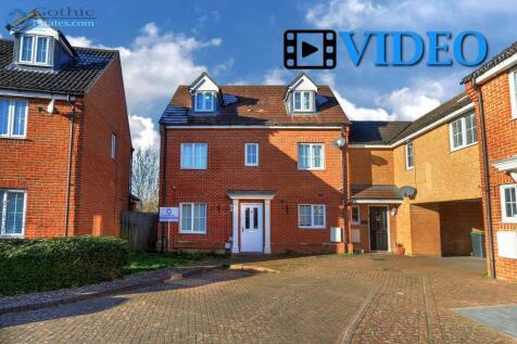 St Johns Road, Arlesey, SG15 6ST 5 bed semi