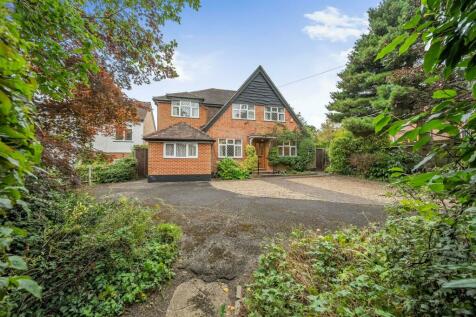 5 bedroom detached house for sale