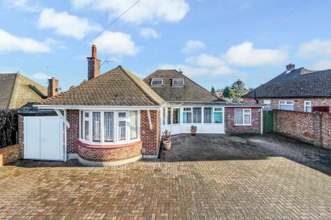 3 bedroom detached bungalow for sale