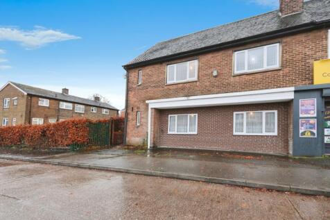 5 bedroom semi-detached house for sale