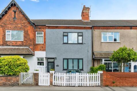 4 bedroom terraced house for sale